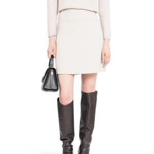 MaxMara Weekend Mini Skirt Jersey Cotton blend Stretch Hidden back zip Cream S